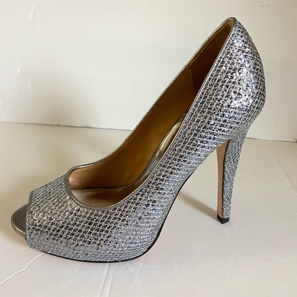 Badgley Mischka Shoes - Badgley mischka silver sparkle peep toe heels 6.5